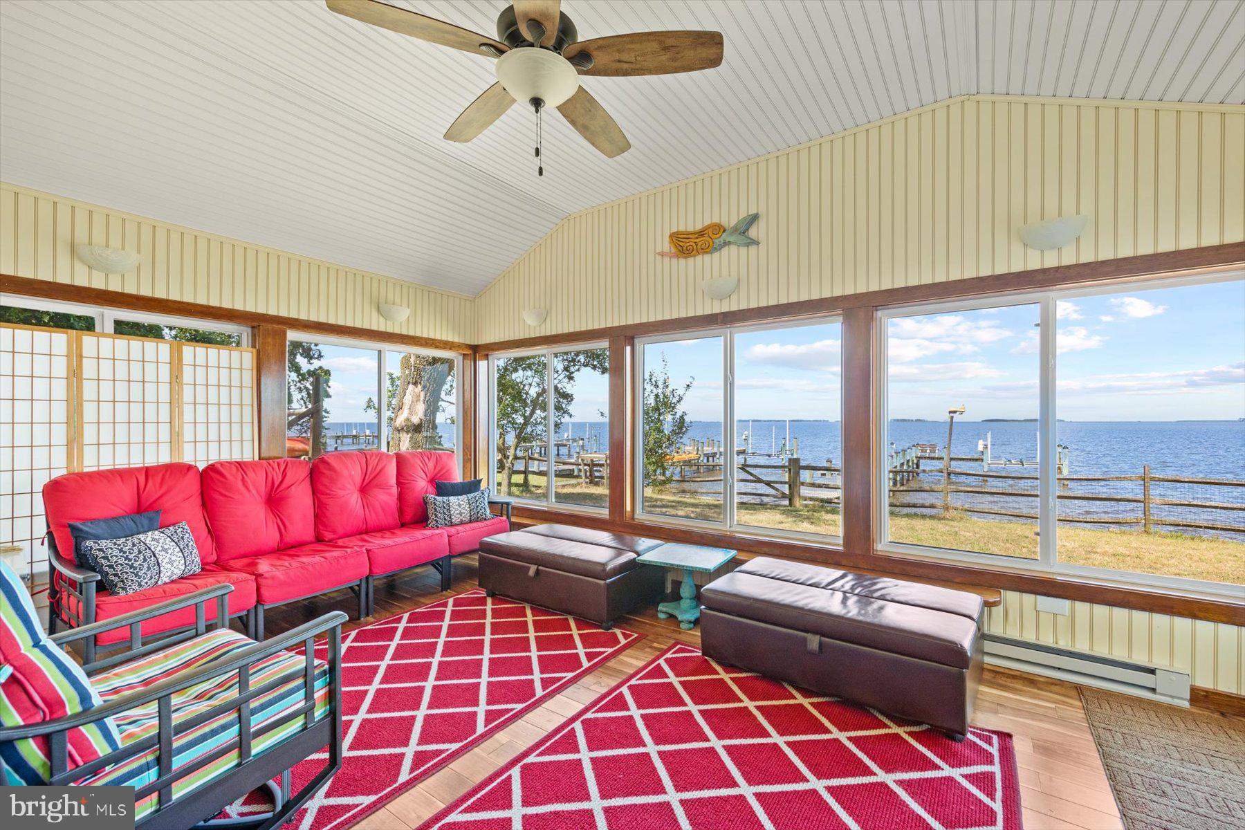 4458 SUNSET DRIVE