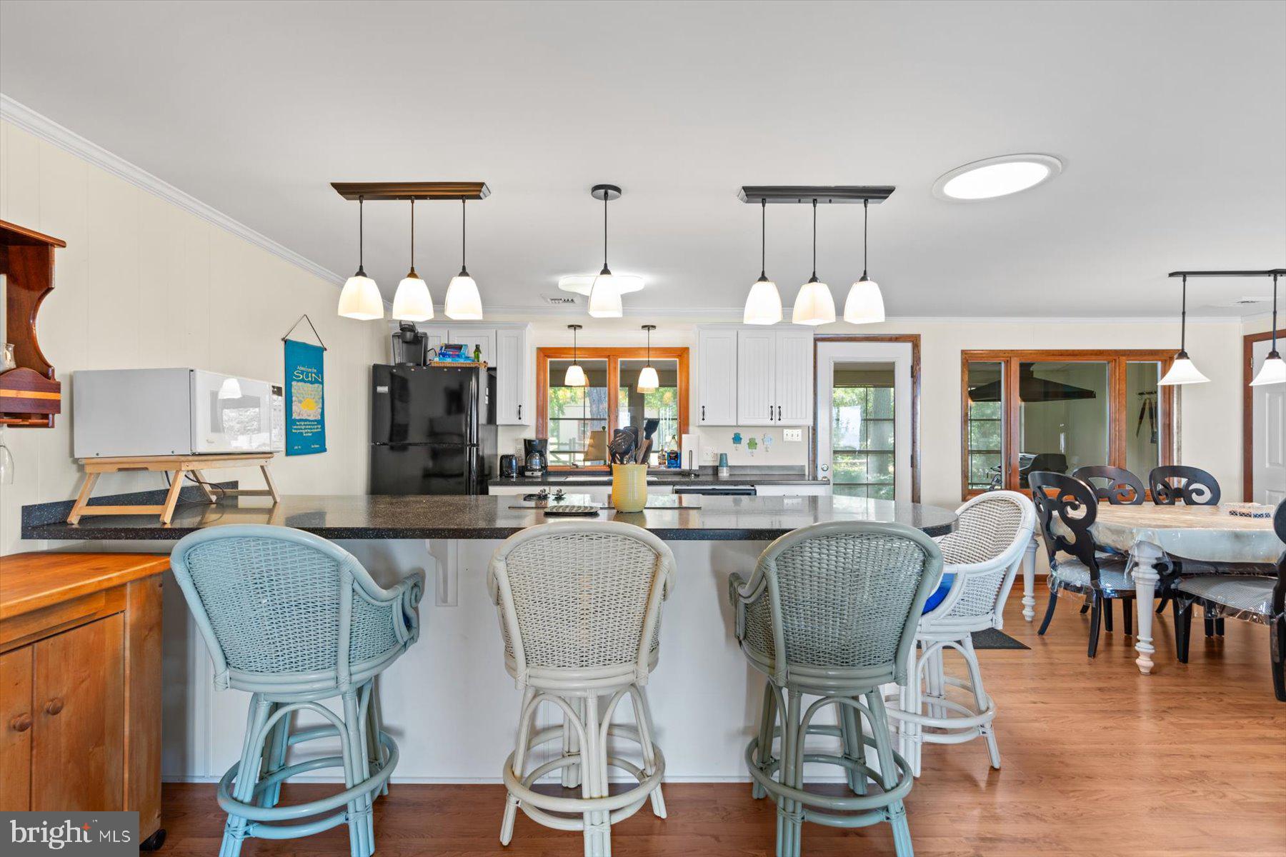 4458 SUNSET DRIVE