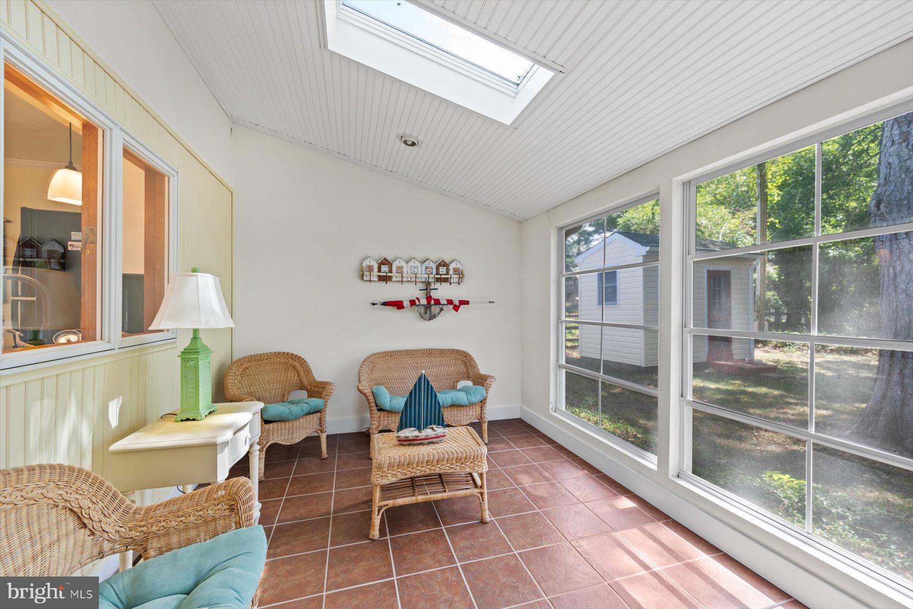4458 SUNSET DRIVE