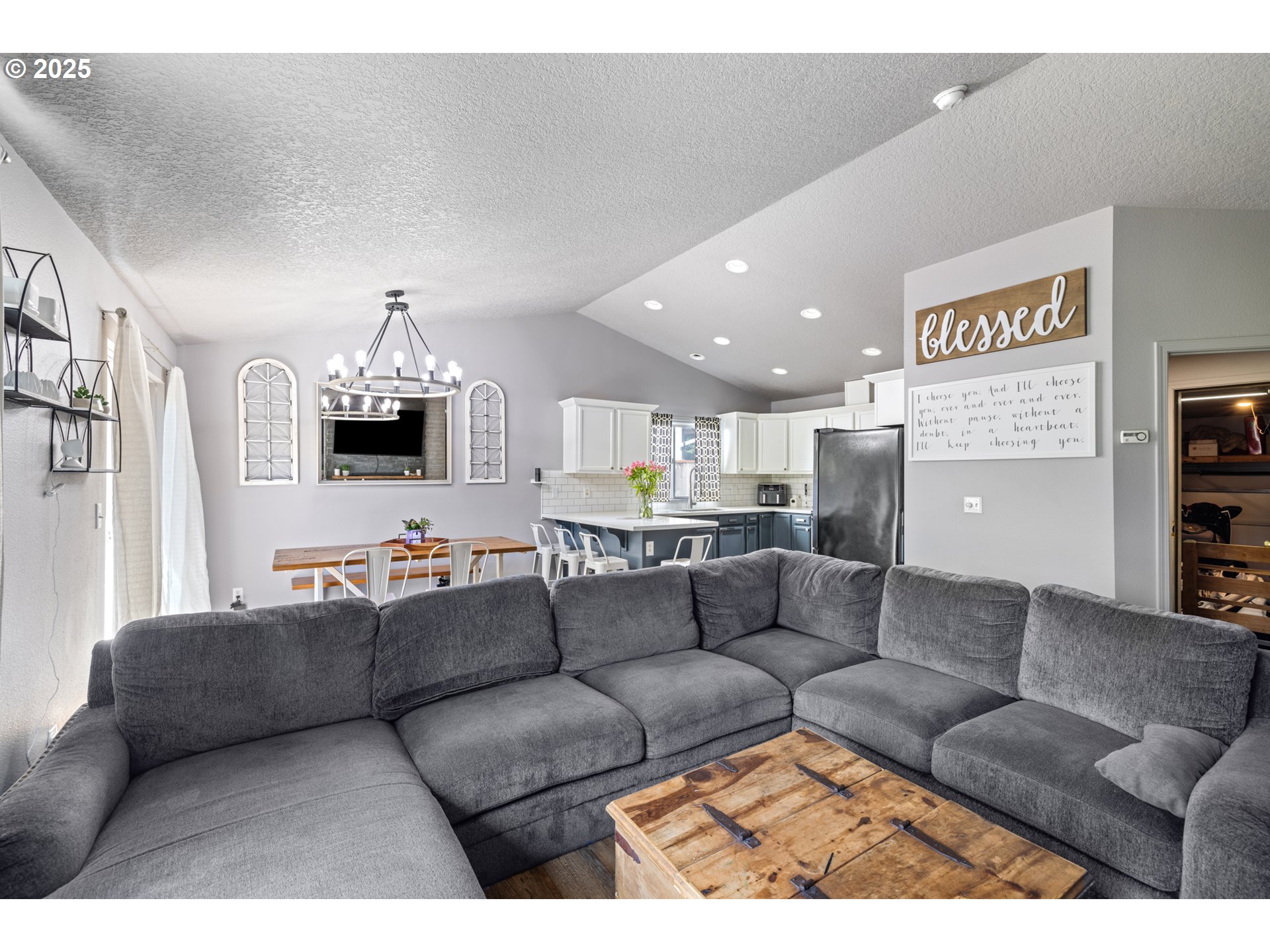 105 NE 49TH AVE