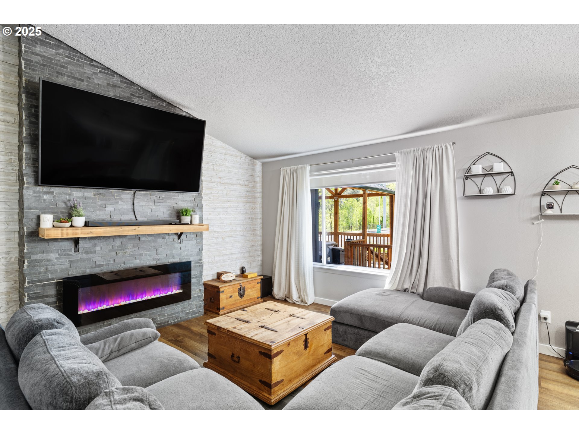 105 NE 49TH AVE