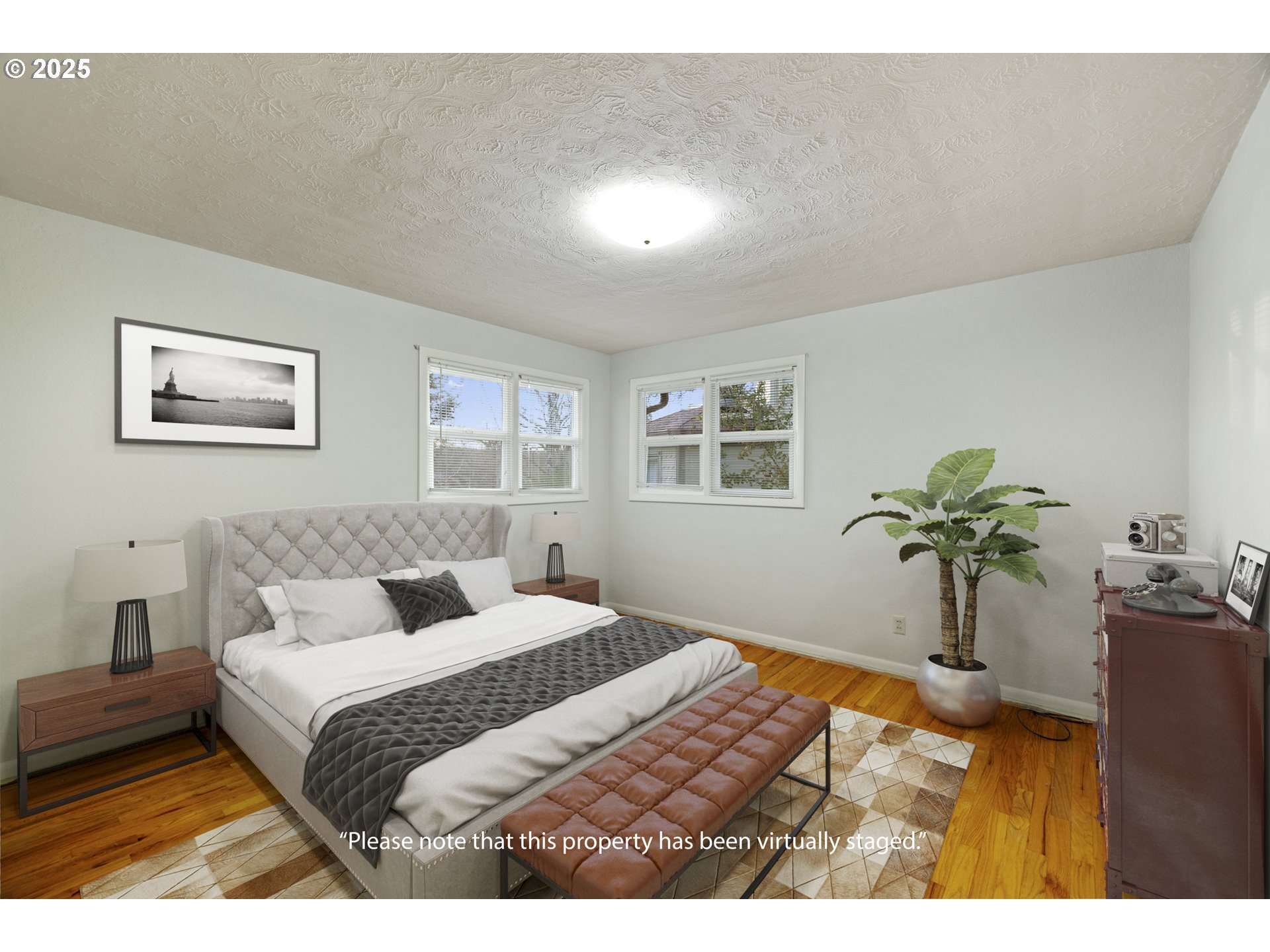 570 UPPER BEN LOMOND DR SE