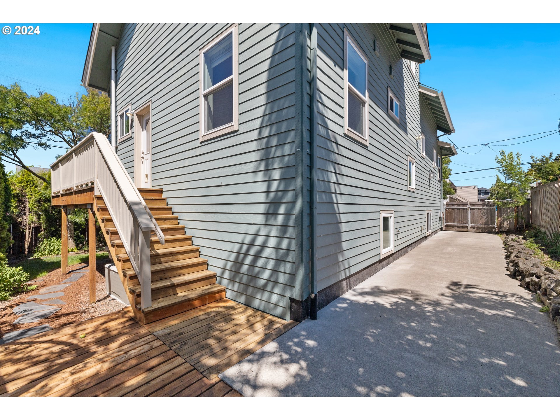 5 SE 76TH AVE