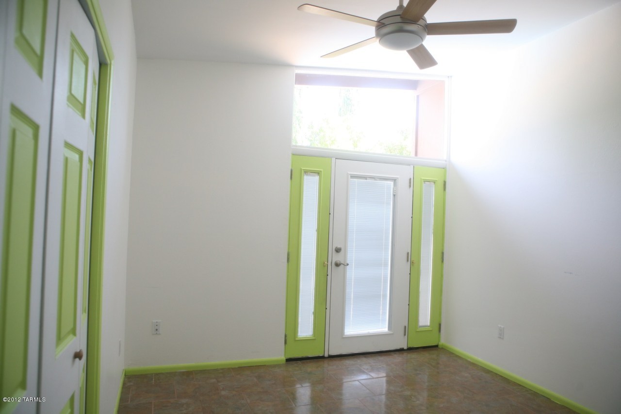 8701 E Lancaster