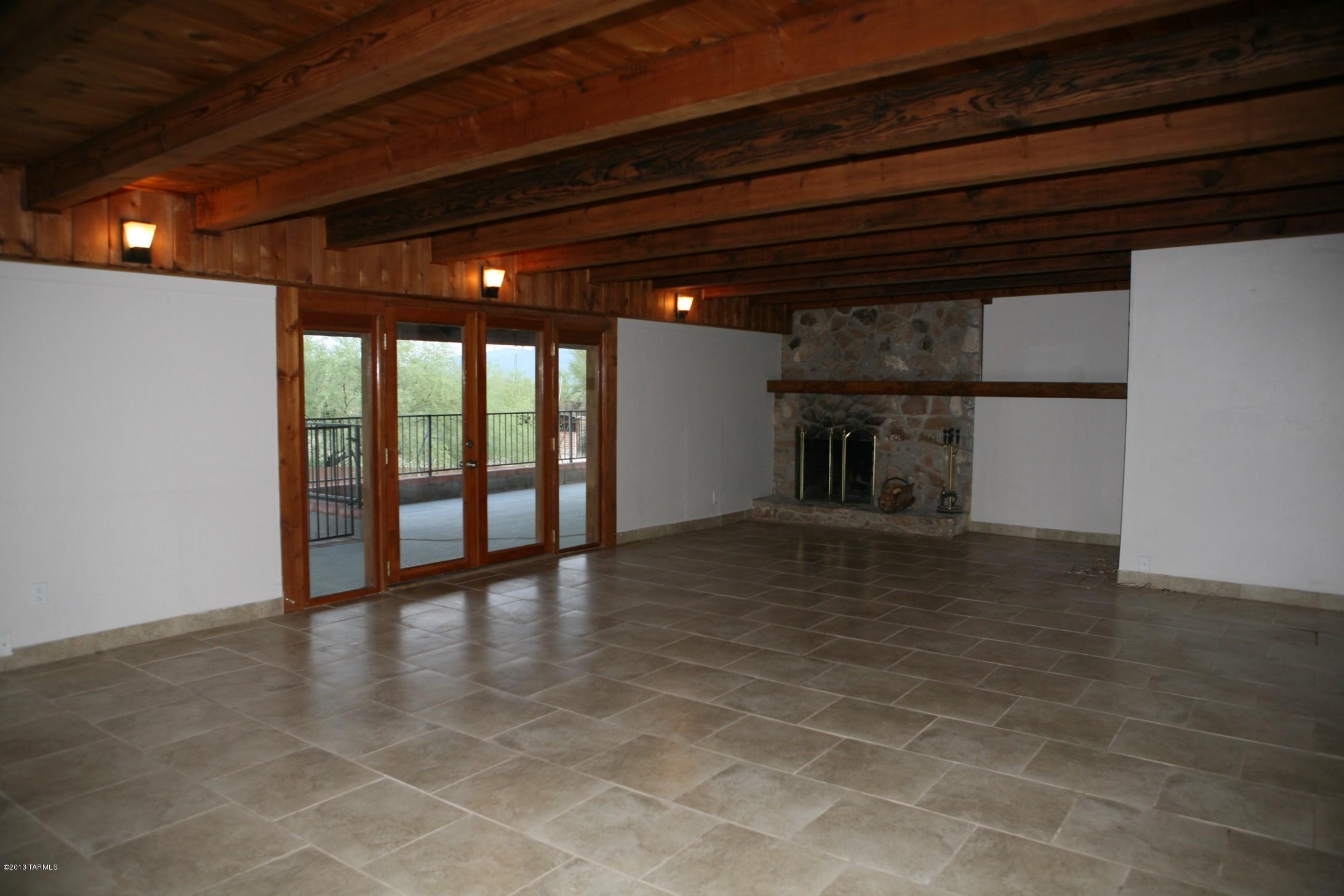 2741 W Placita Hacienda