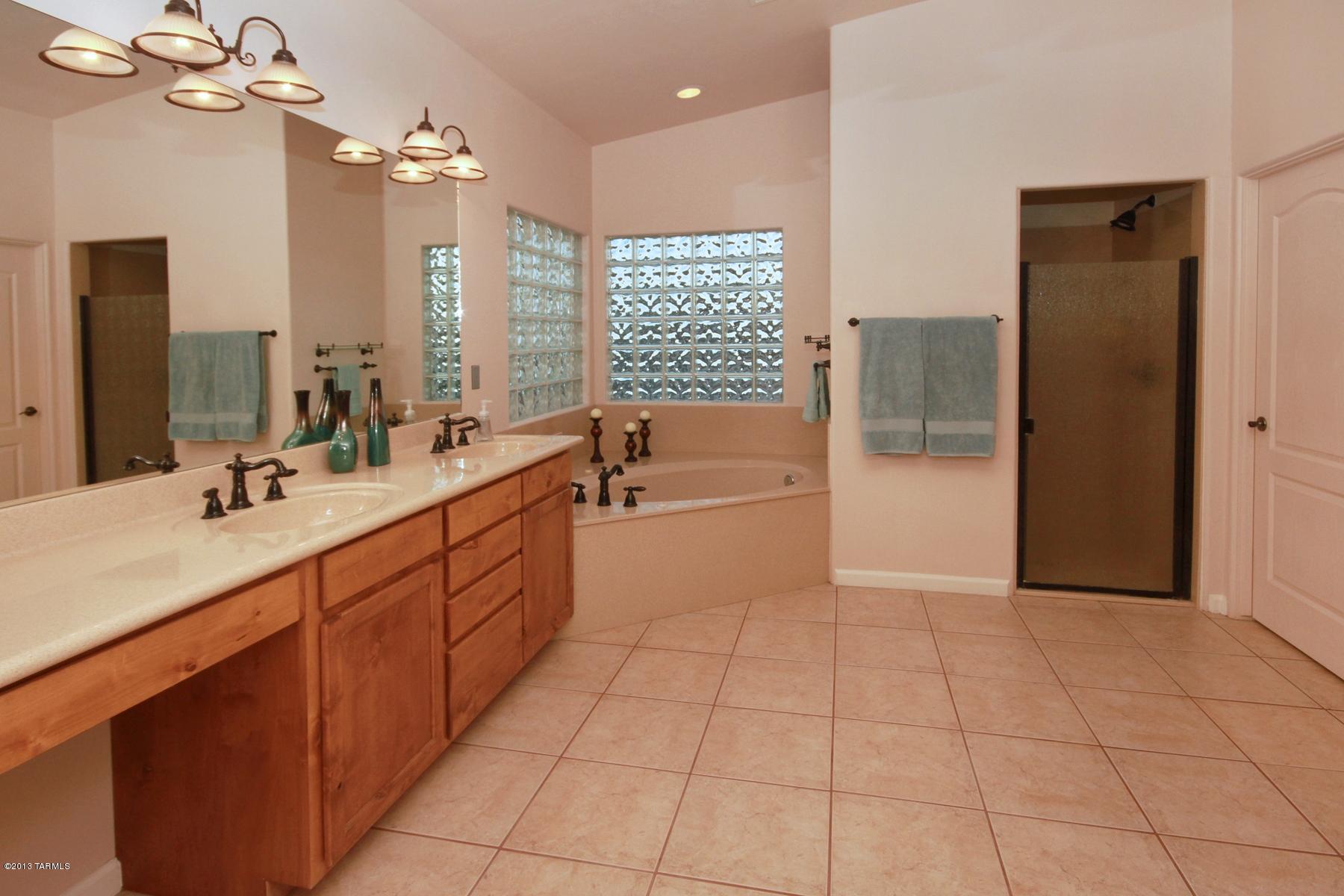 3805 W Sweet Place