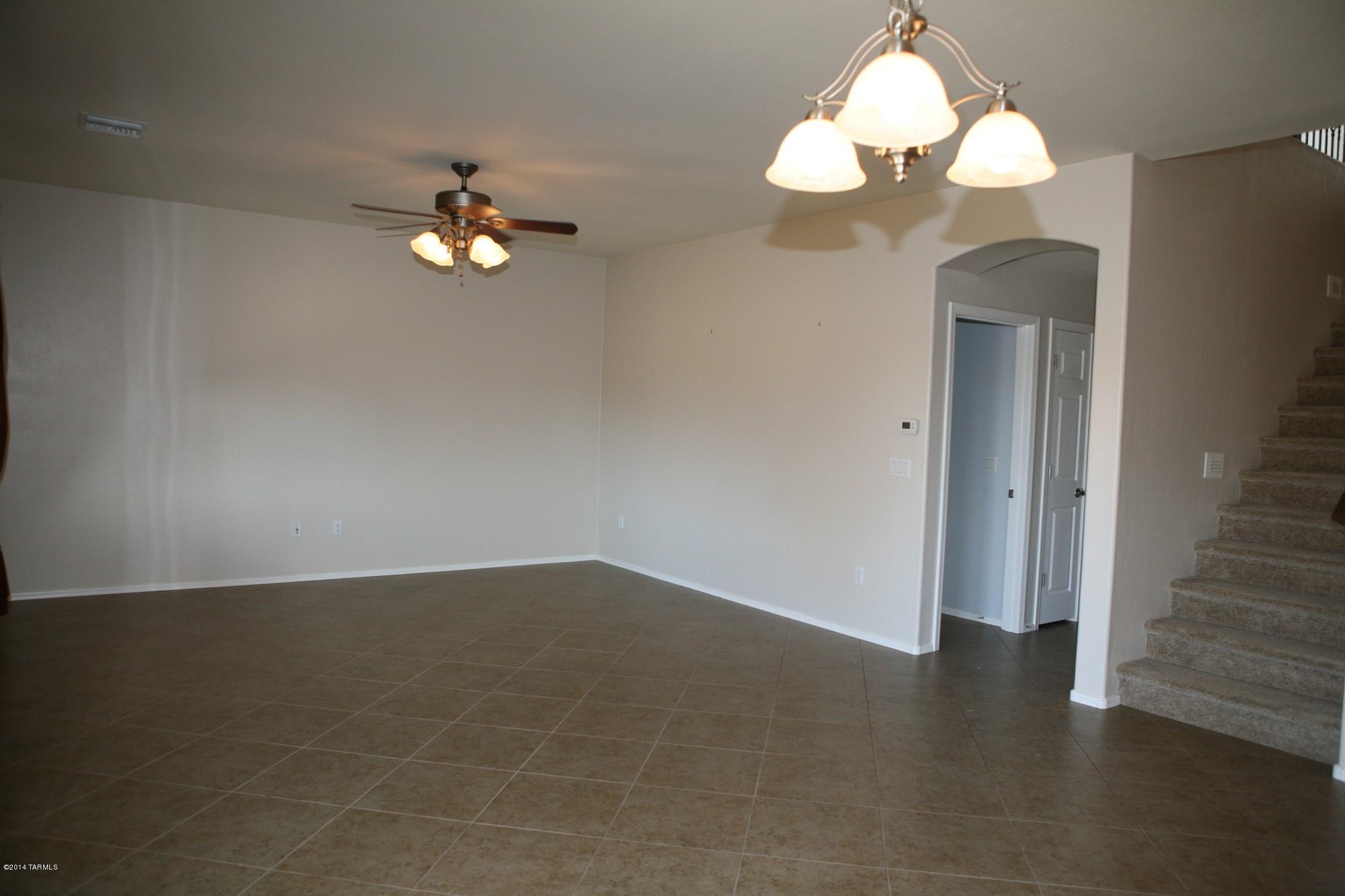 9040 S Silkwood