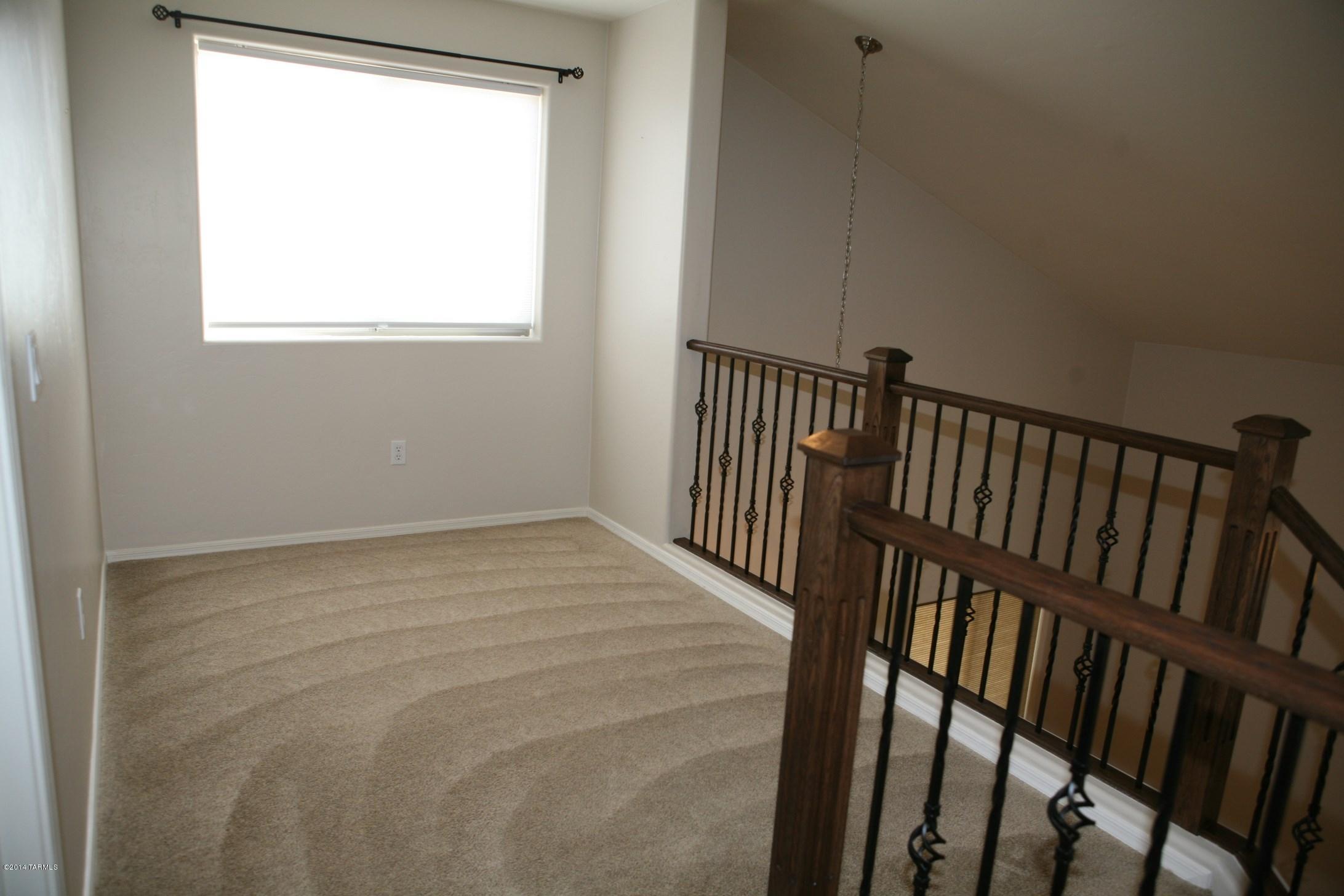9040 S Silkwood