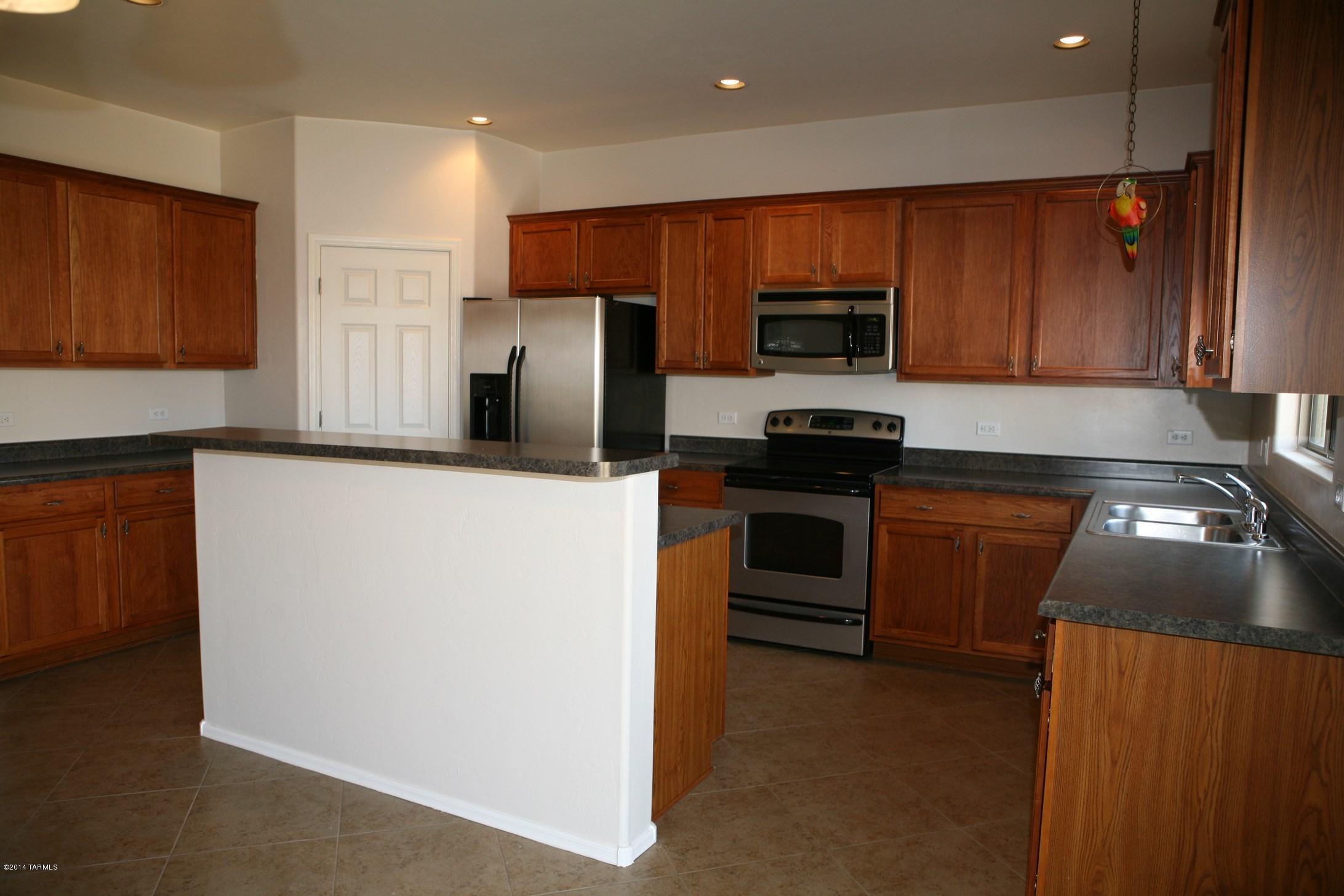 9040 S Silkwood