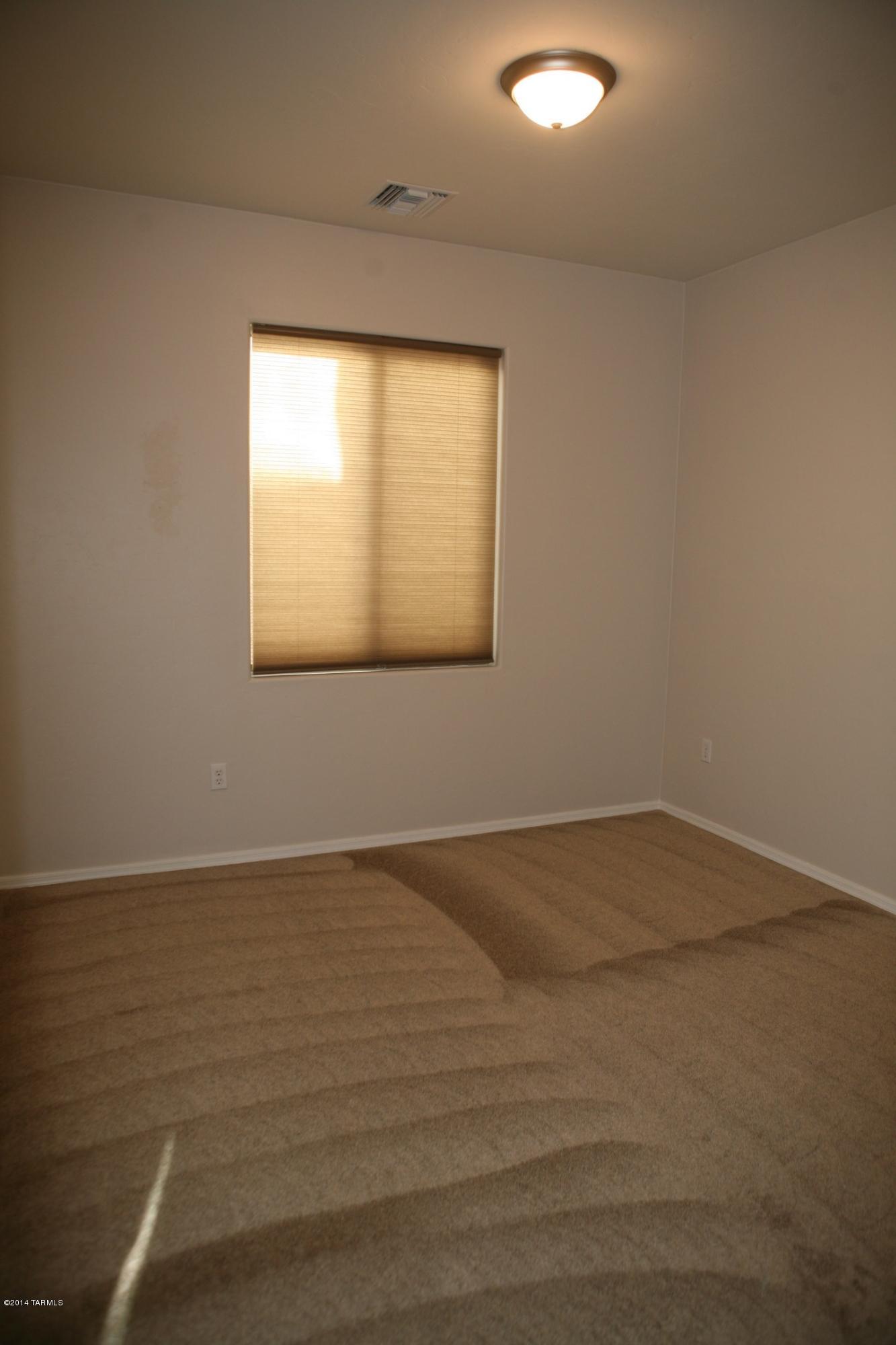 9040 S Silkwood
