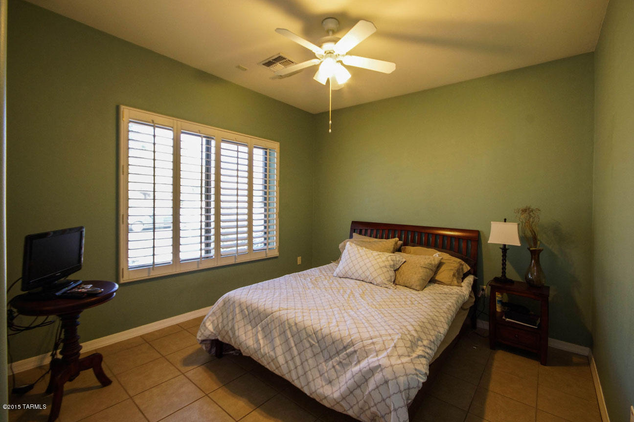 4936 N Gardner River Way W