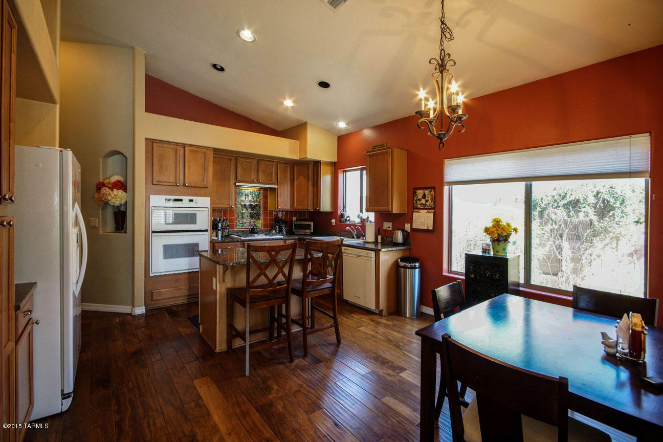 4936 N Gardner River Way W