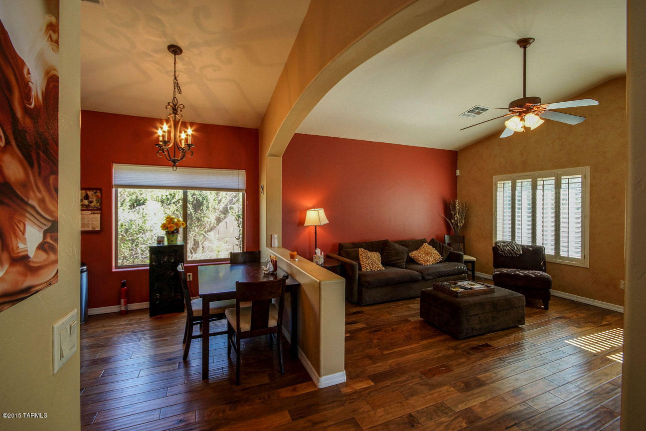 4936 N Gardner River Way W