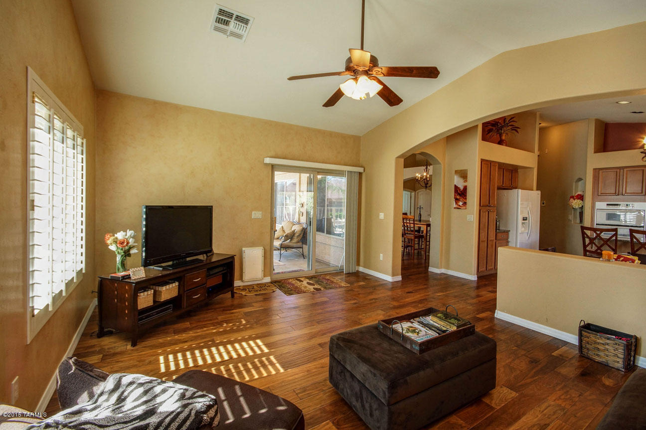 4936 N Gardner River Way W