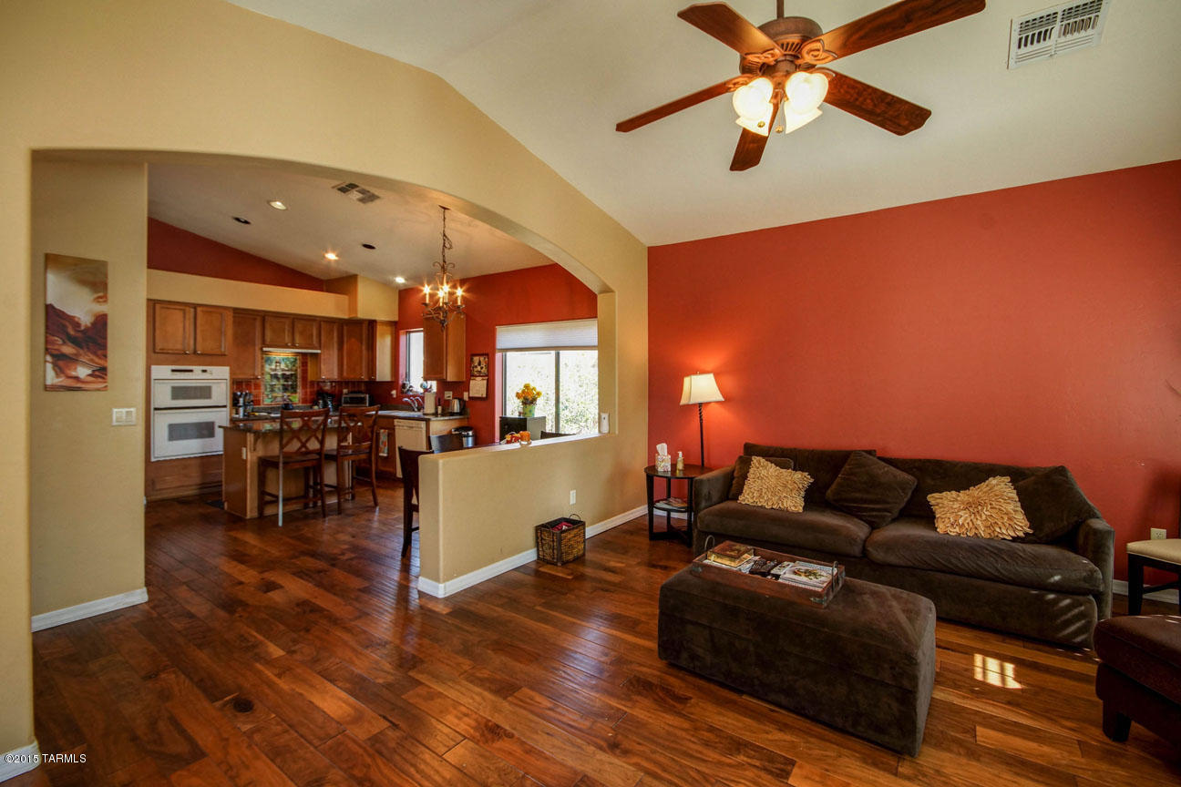 4936 N Gardner River Way W