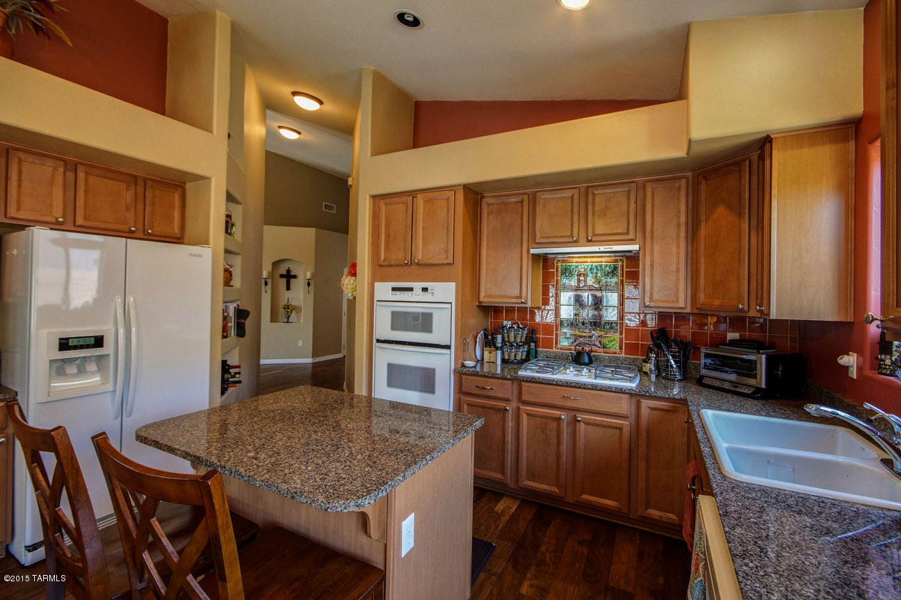 4936 N Gardner River Way W