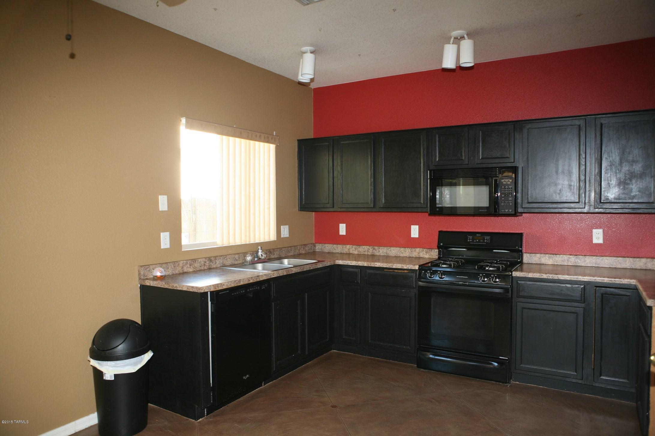 114 W Camino Rancho Viejo E