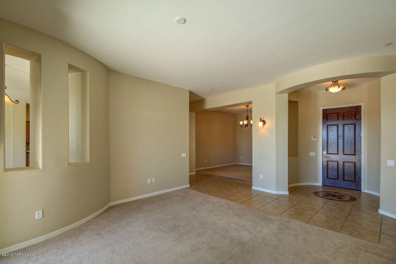 9658 S San Esteban Drive