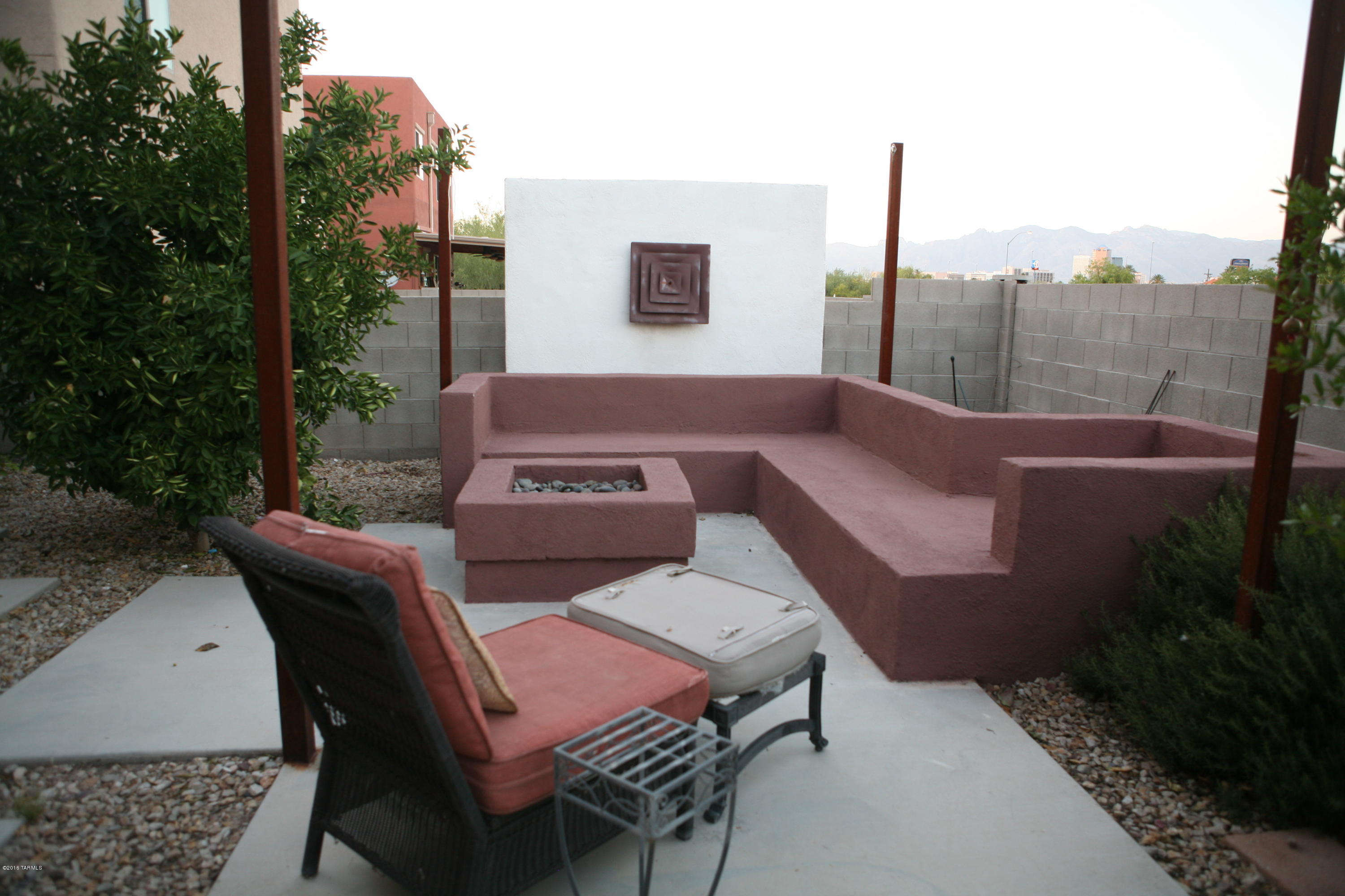 1275 S Via Estrella Blanca