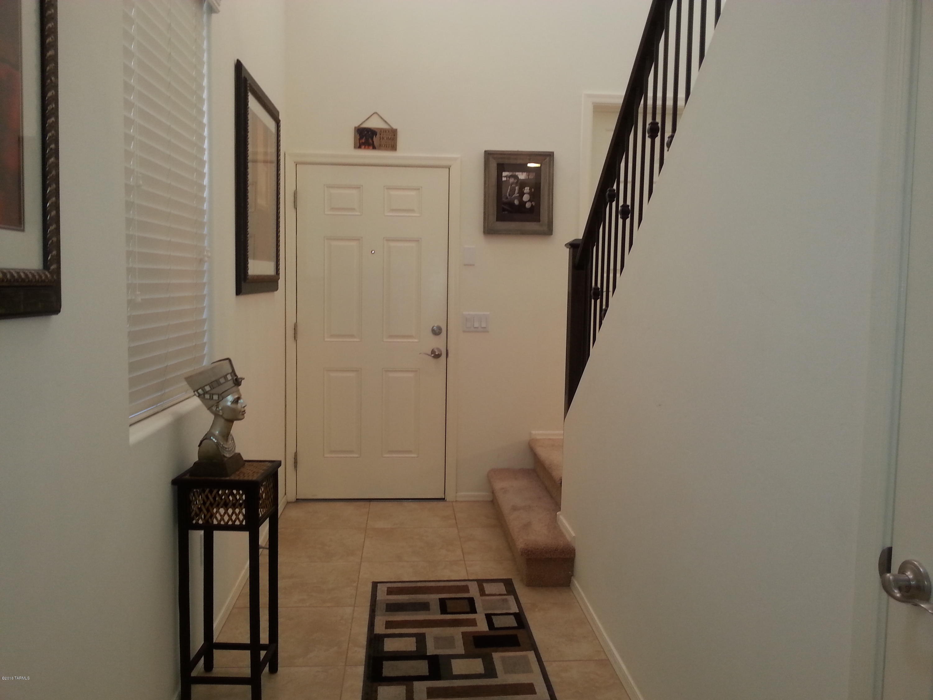 682 W Calle Ocarina