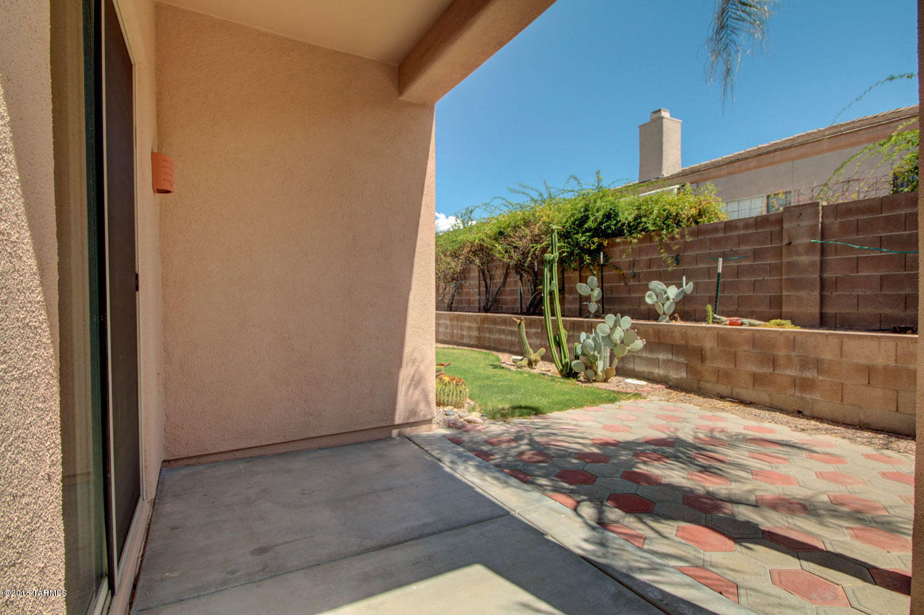 7440 E Placita Rio Cabo