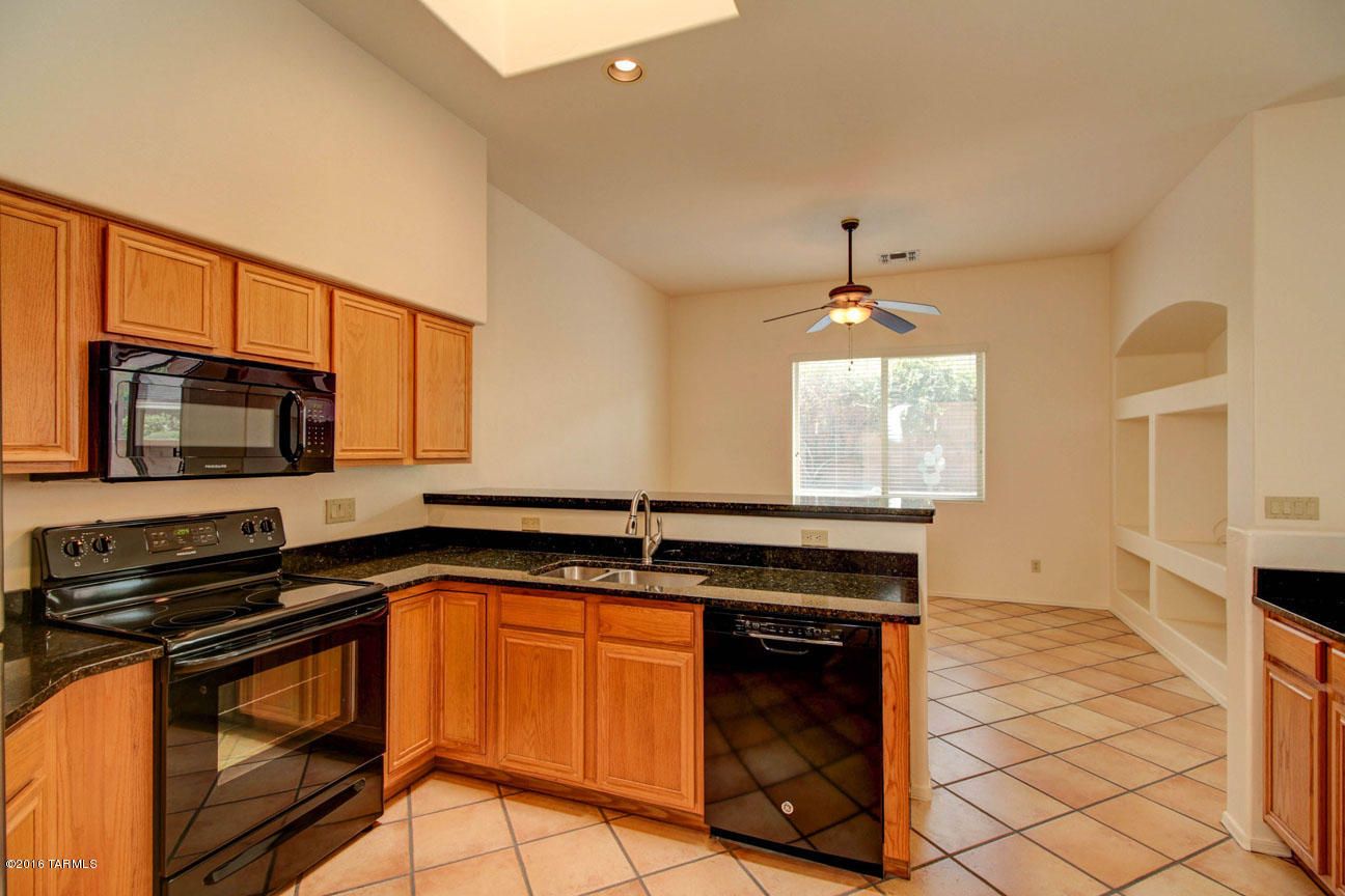 7440 E Placita Rio Cabo