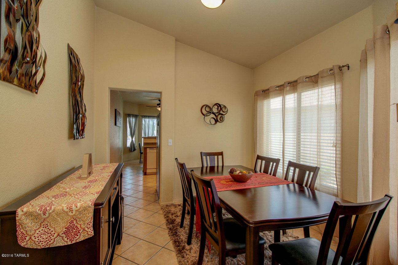 2488 W Waterway Place