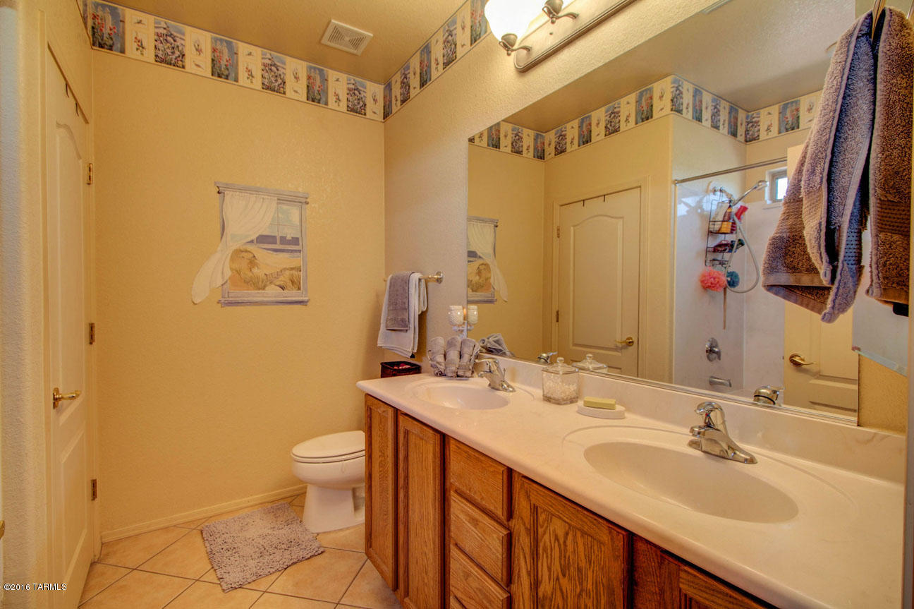 2488 W Waterway Place
