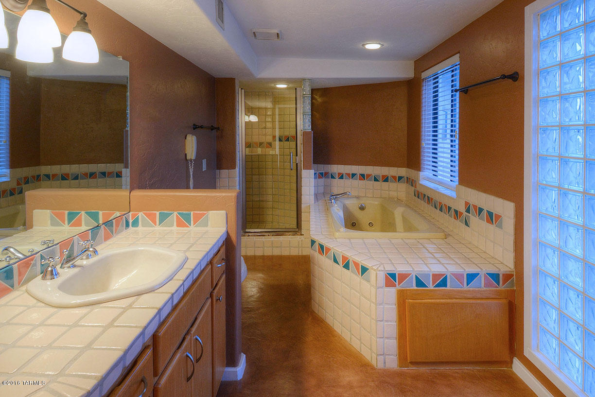 4701 N Nesting Lane