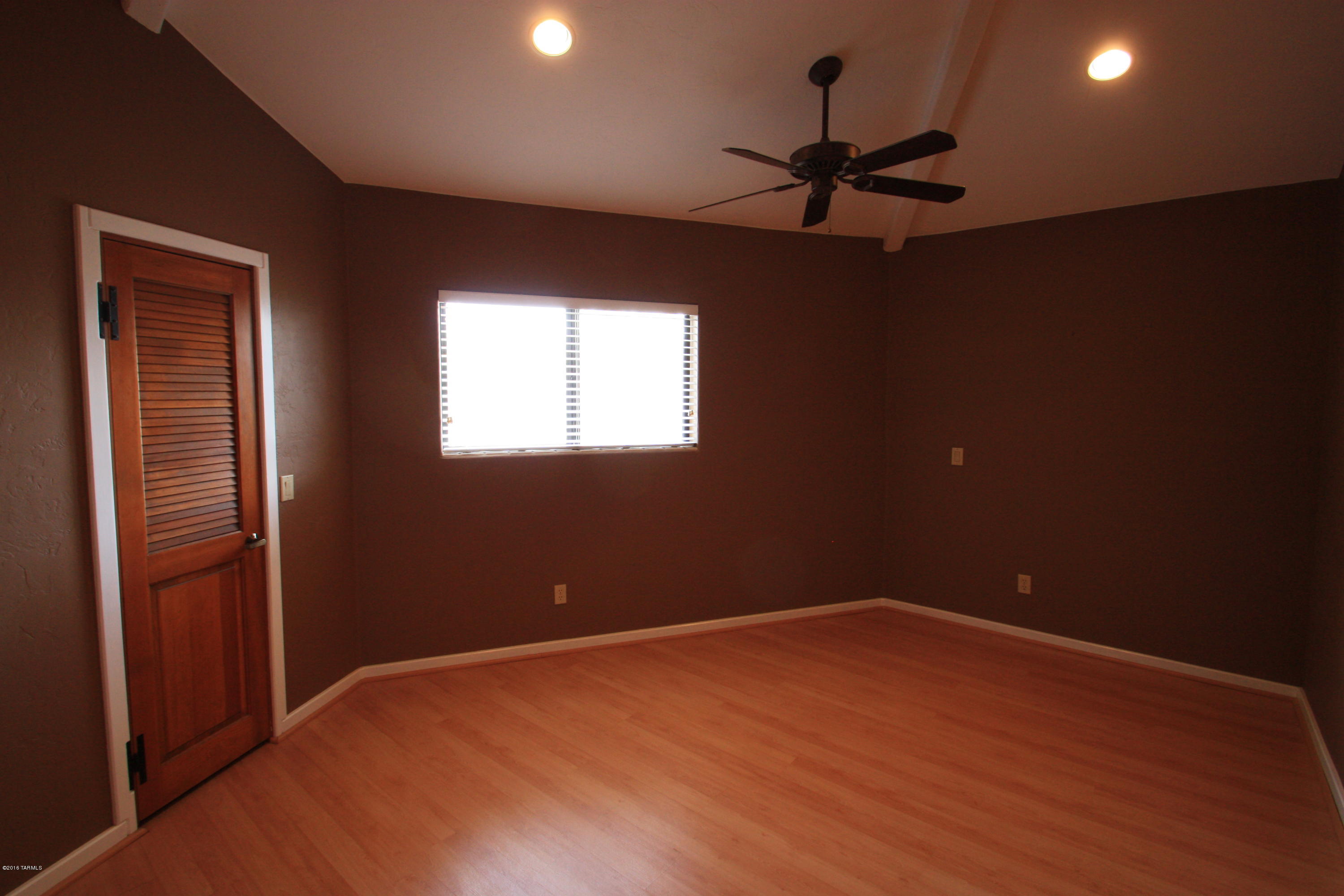 4701 N Nesting Lane