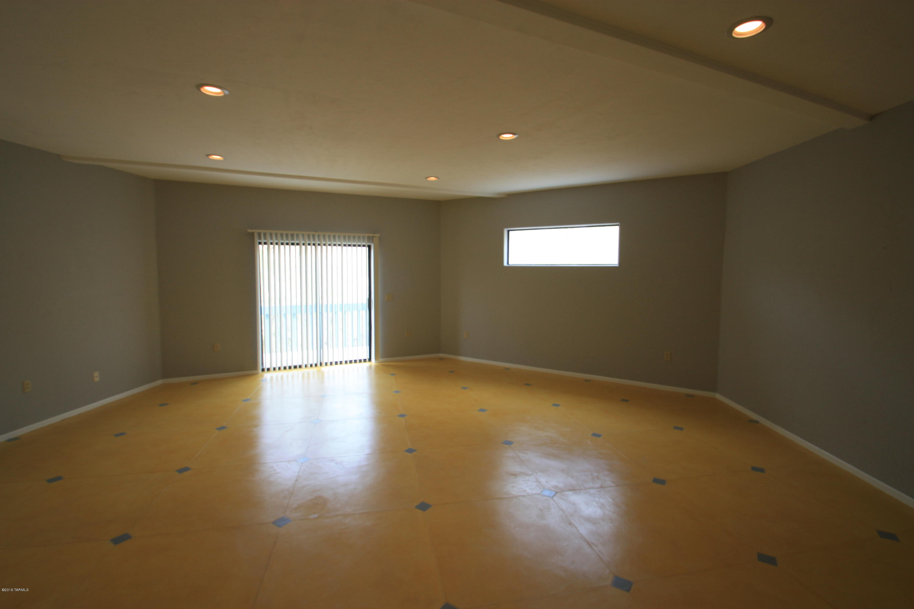 4701 N Nesting Lane