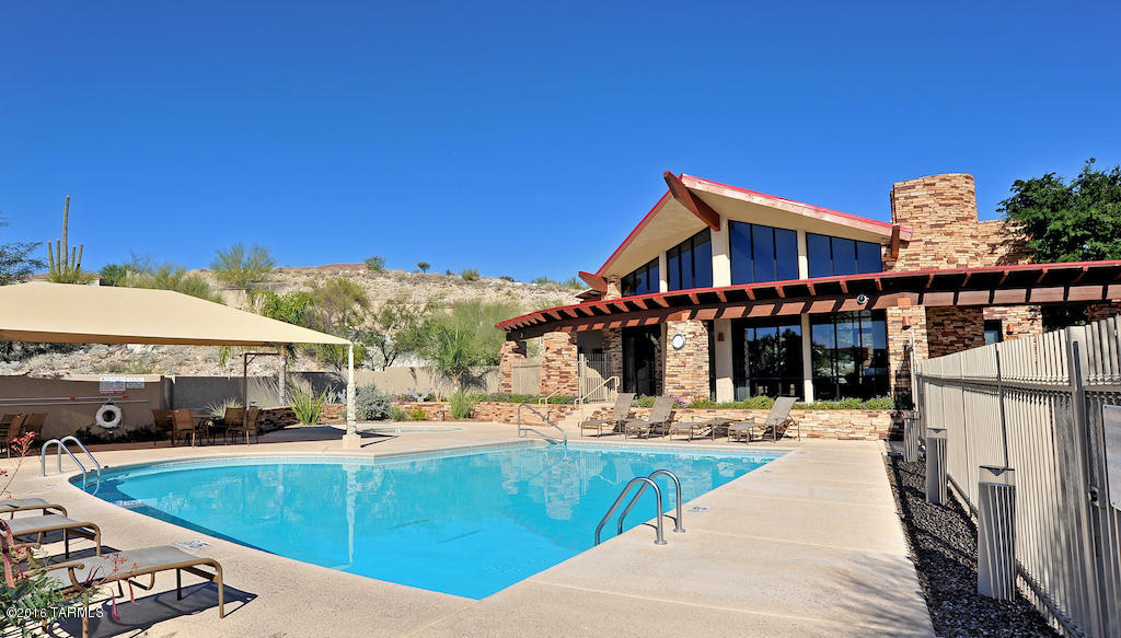 4232 N Sunset Cliff Drive