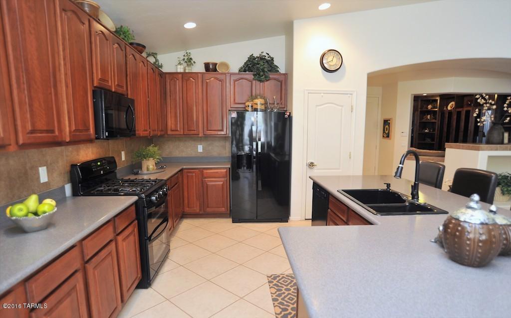 4232 N Sunset Cliff Drive