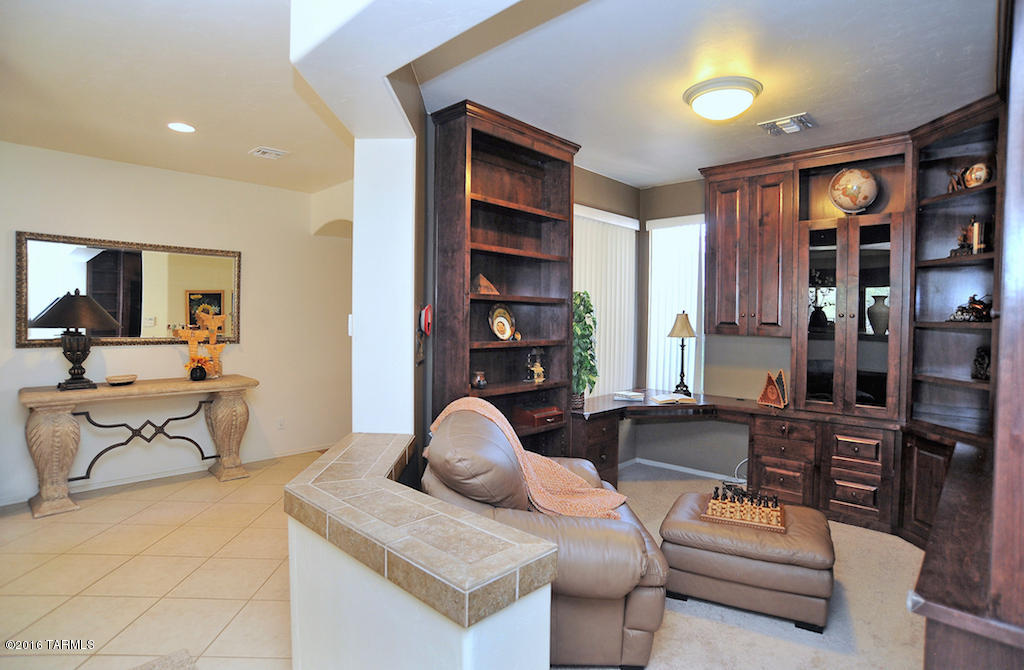 4232 N Sunset Cliff Drive