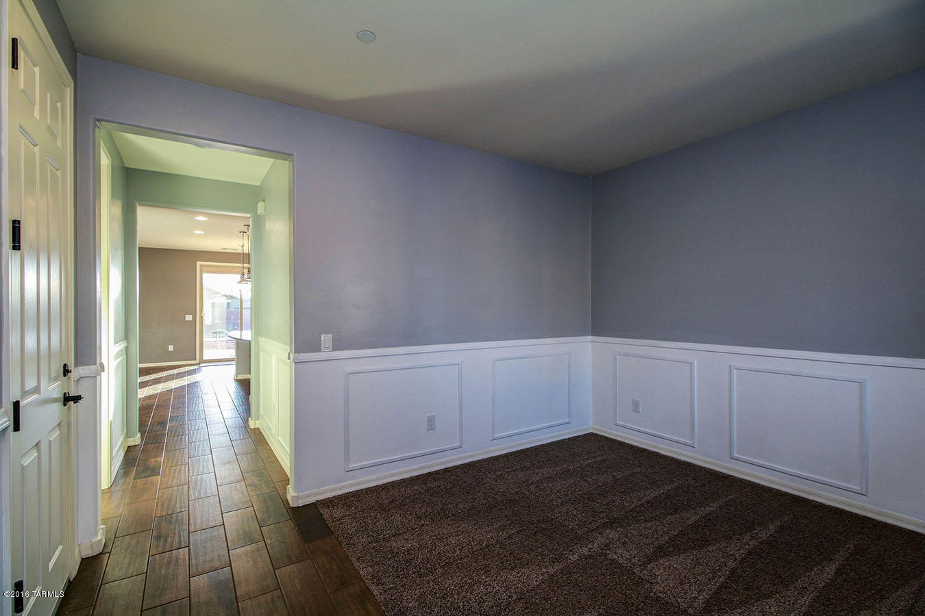 60233 E BRANDING IRON Circle