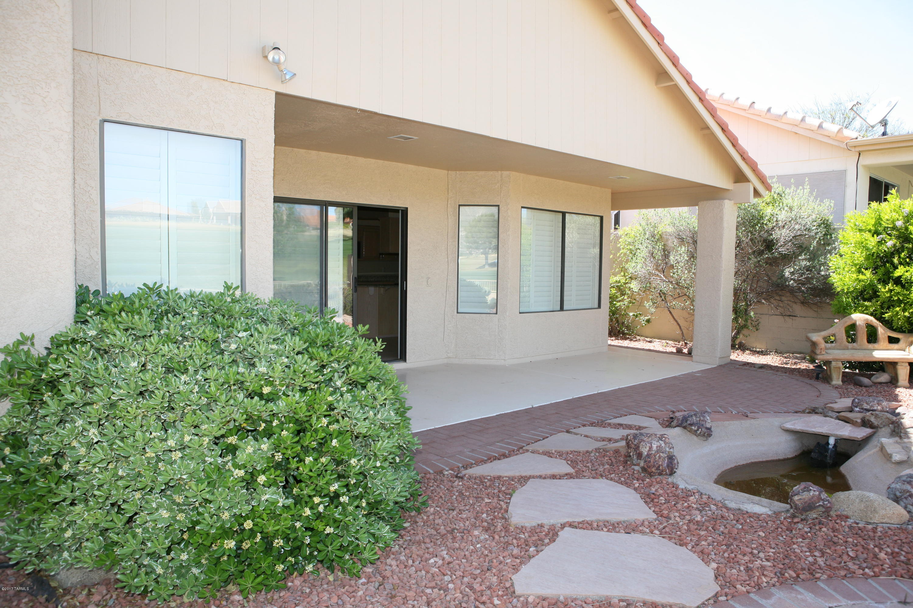 65440 E Rolling Hills Drive