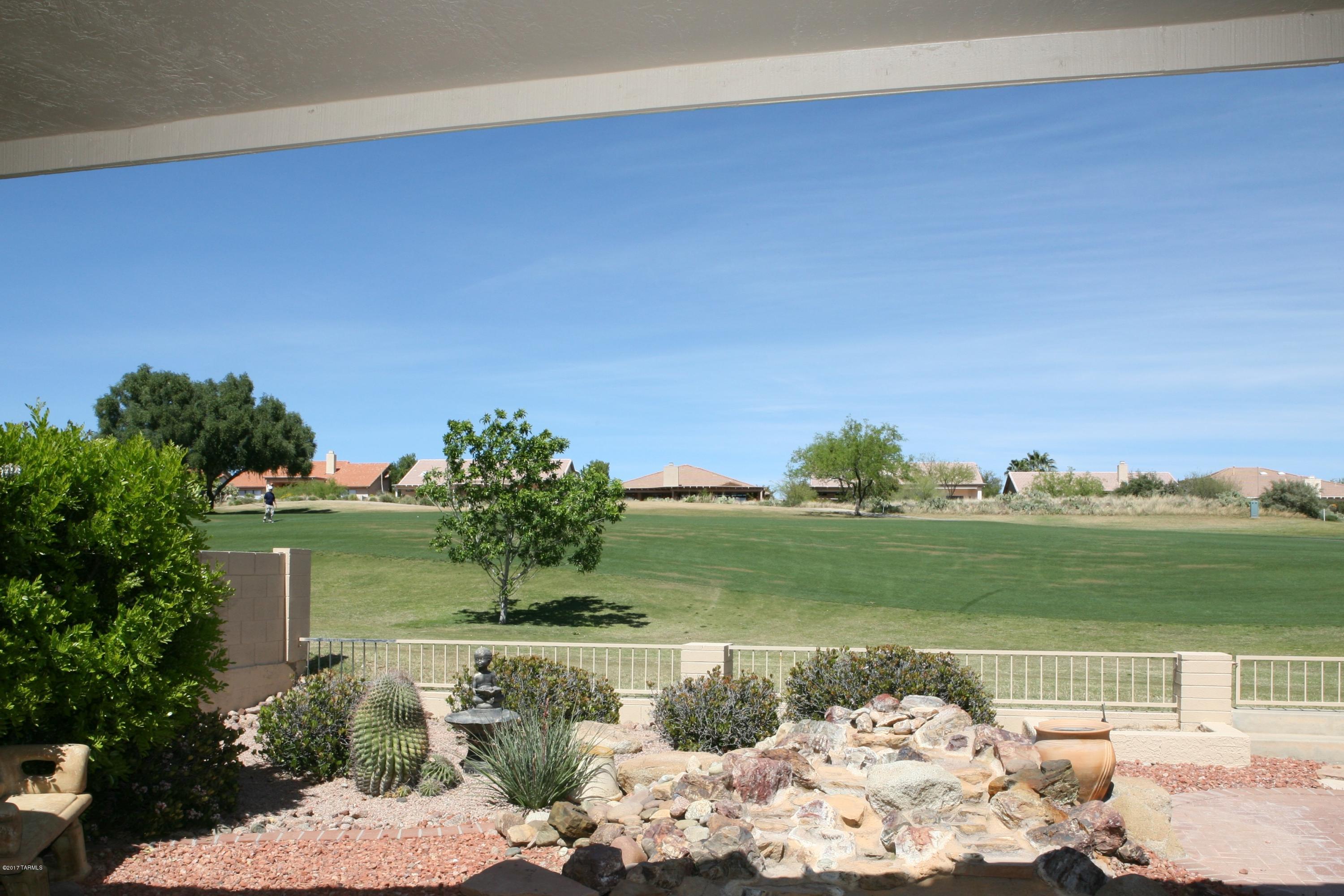 65440 E Rolling Hills Drive