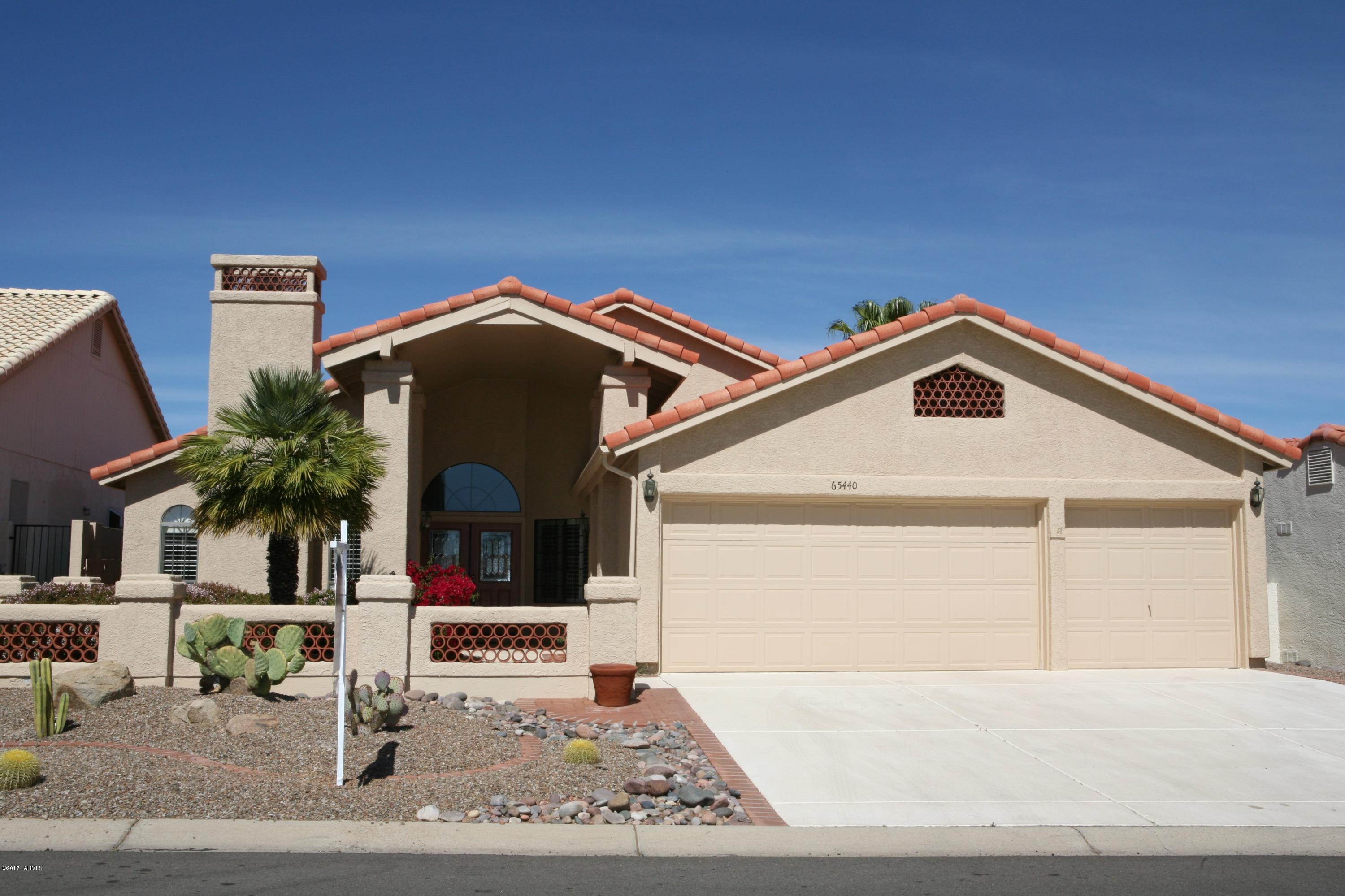 65440 E Rolling Hills Drive