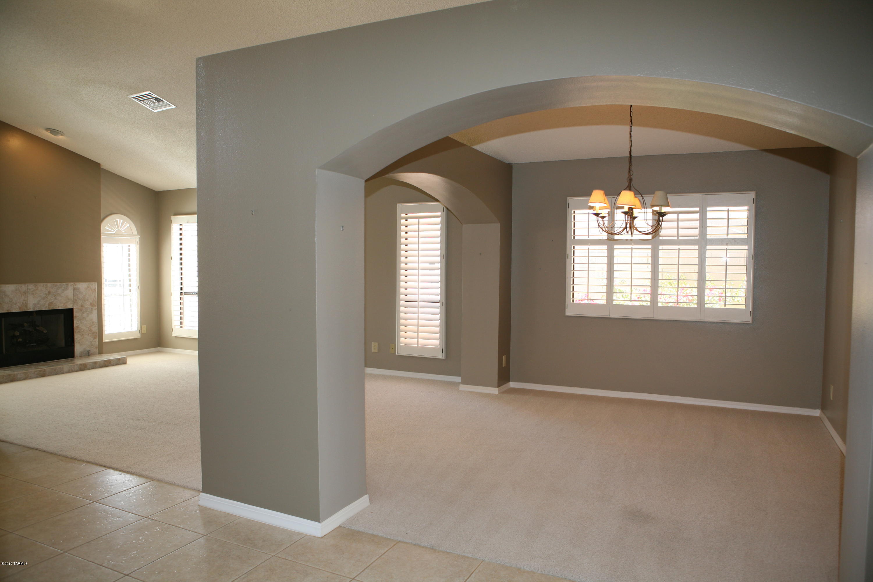 65440 E Rolling Hills Drive