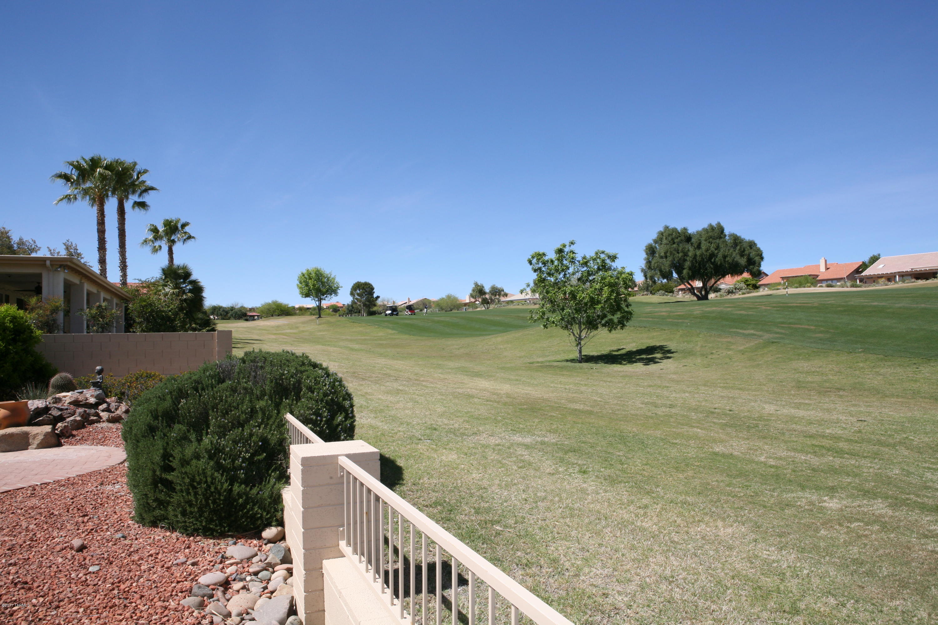 65440 E Rolling Hills Drive