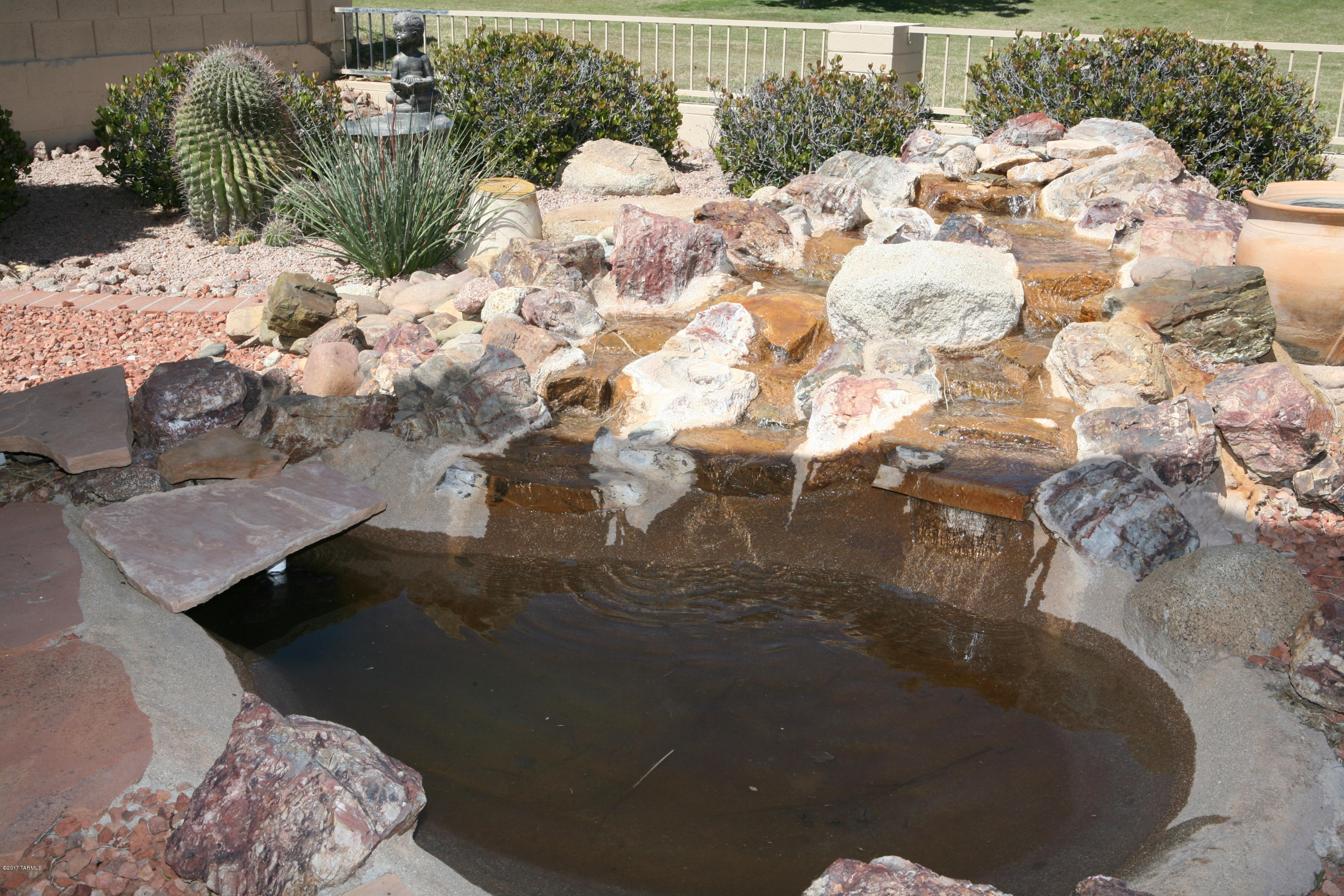 65440 E Rolling Hills Drive