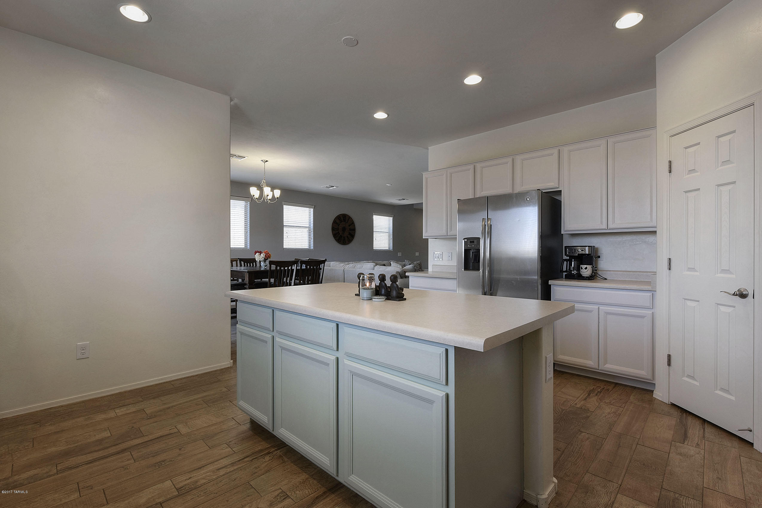 857 W Placita Caney
