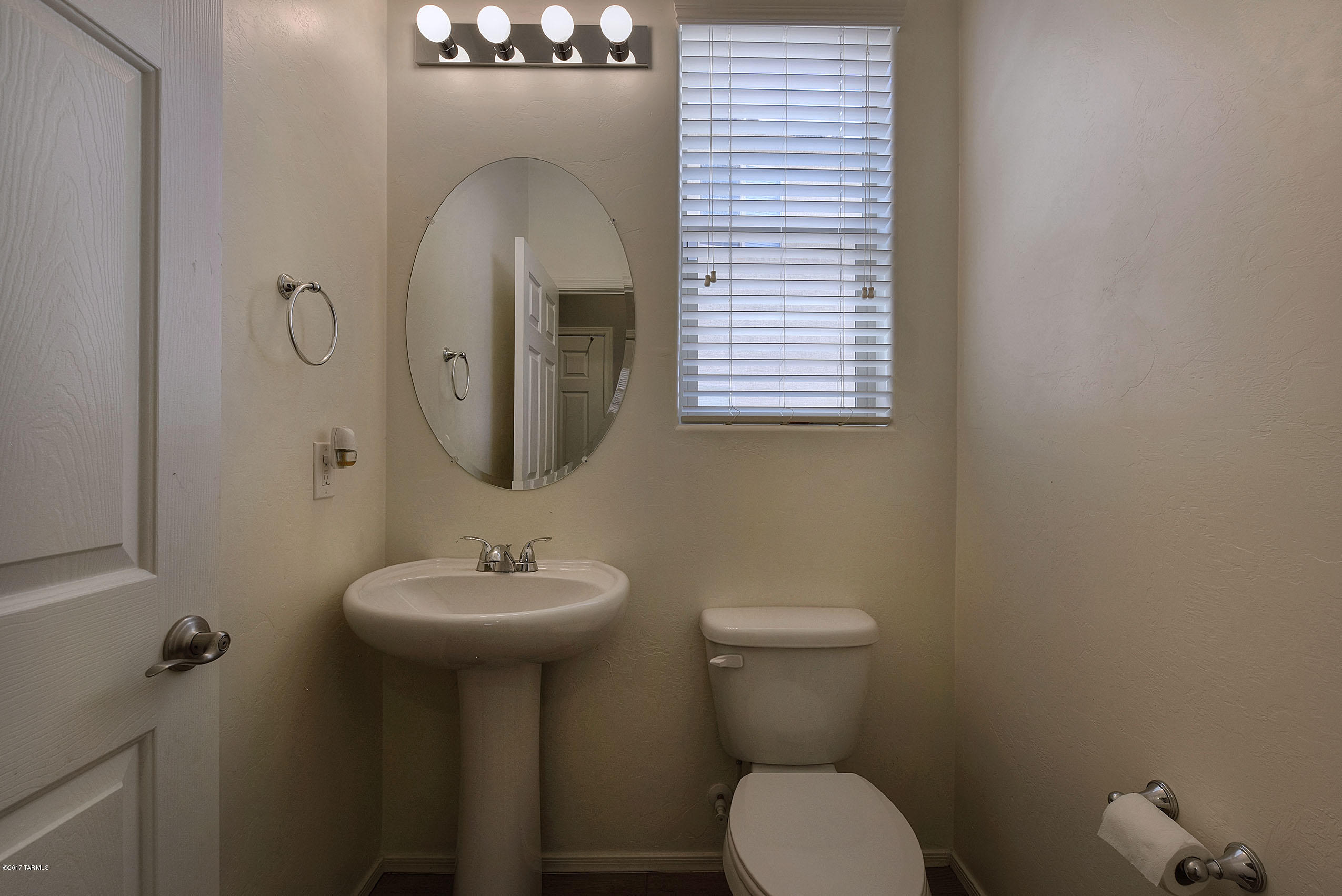 857 W Placita Caney