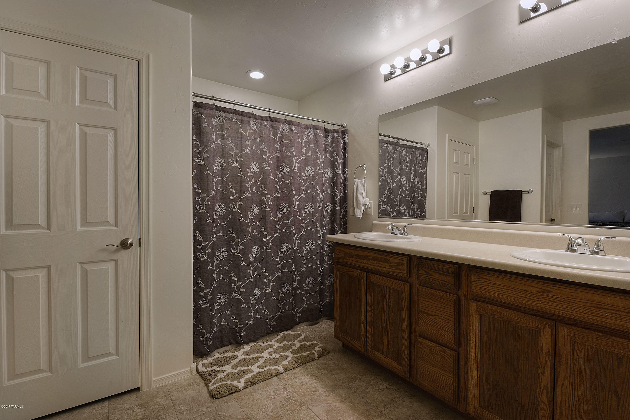 857 W Placita Caney