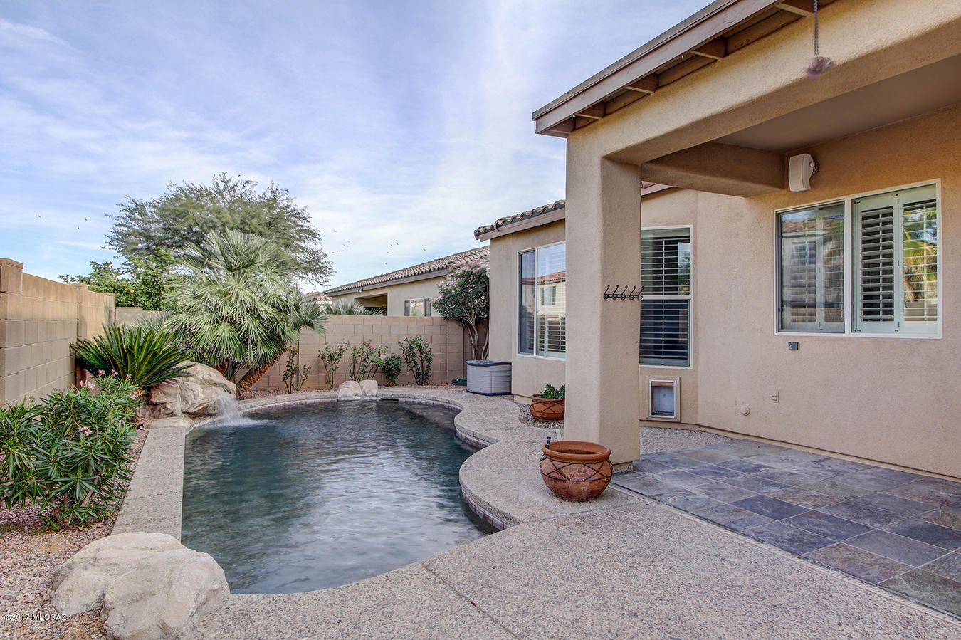 96 W Camino Rancho Cielo
