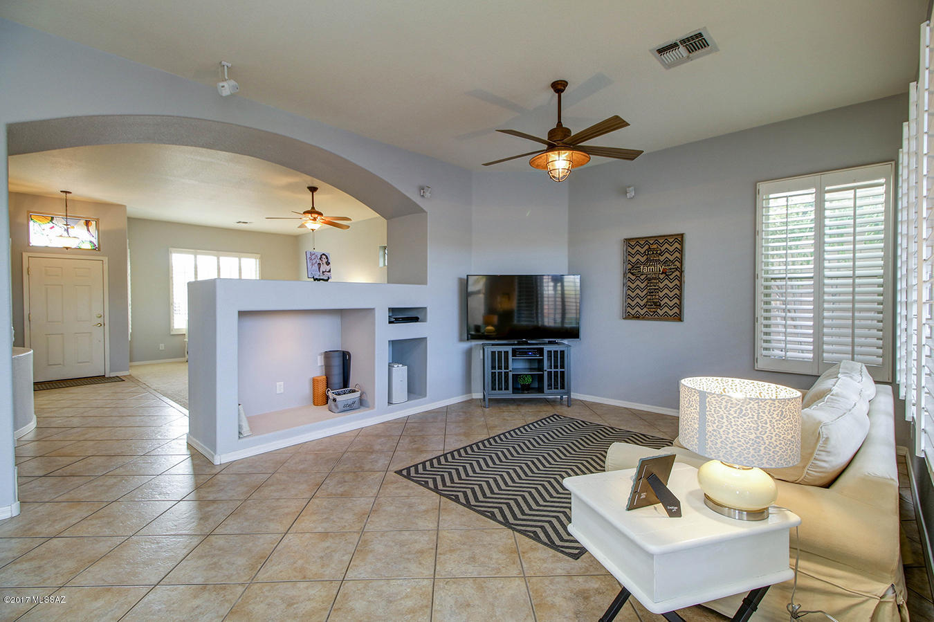 96 W Camino Rancho Cielo