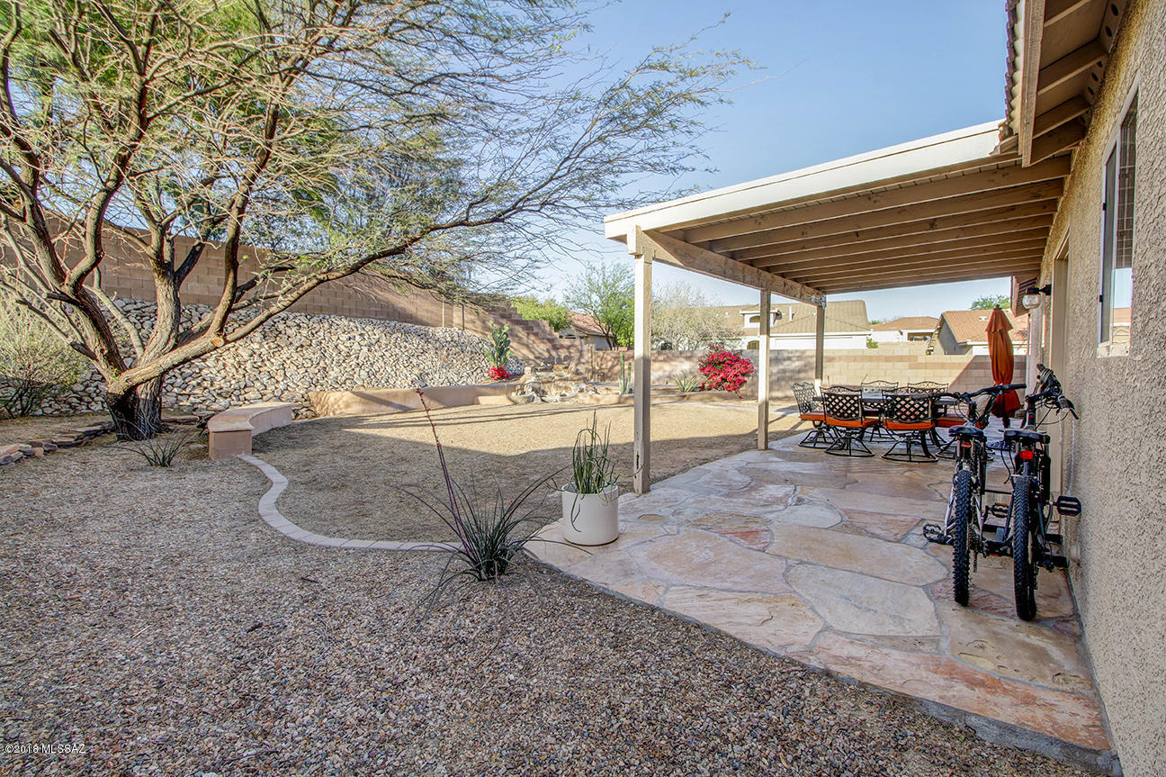 5434 W Fresnal Canyon Place