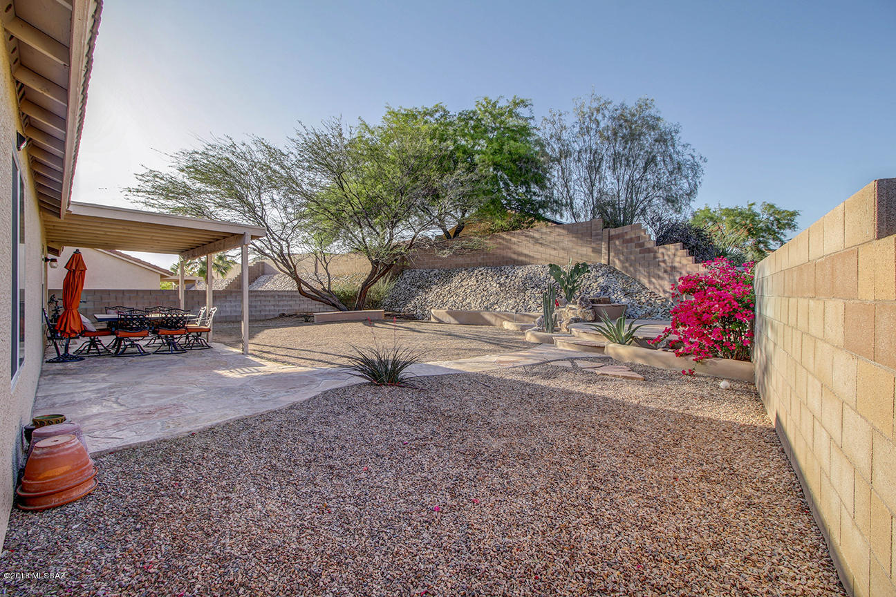 5434 W Fresnal Canyon Place