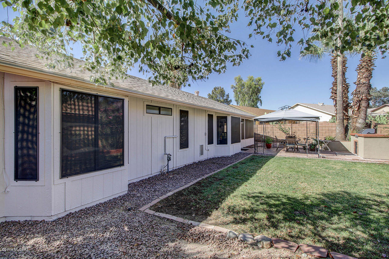1433 W Canyon Shadows Lane