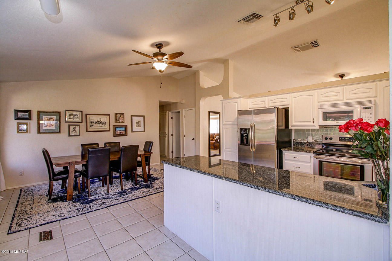 1433 W Canyon Shadows Lane